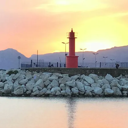 Residencia 坎布里尔斯